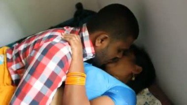 Video sex of unsatisfied bhabhi with neighbor