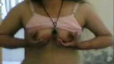 Beautiful Punjabi Lady Exposing Nudity