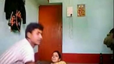 Bangladesgi Family Sex Videos - Home Sex Mms Of Bangladeshi Village Girl Doing Sex With Jijaji ...