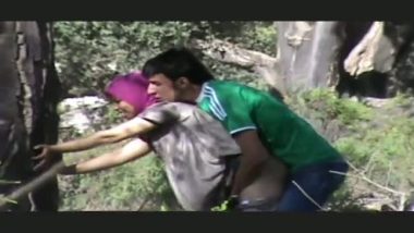 380px x 214px - Pakistani Muslim College Girl Outdoor Anal Sex With Lover porn ...
