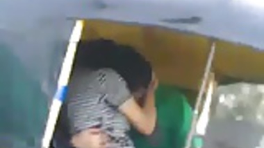 380px x 214px - Desi Kissing In Auto Rickshaw porn indian film