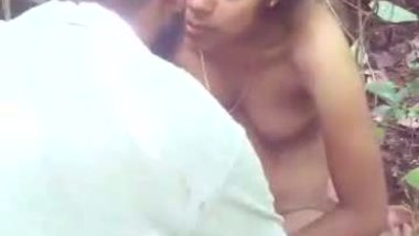 Villupuram Girls Xxx - Sexy College Girl Outdoor Tamil Sex Video porn indian film