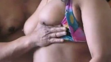 380px x 214px - Indian Desi Pussy Aunt Having Sex porn indian film