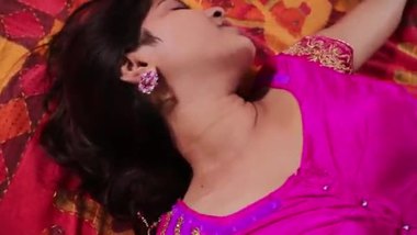 Kashmiri Sex Video Of A Sexy Housewife And A Servant porn indian film