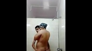 Kashmiri Brother Sisiter In Bathroom porn indian film