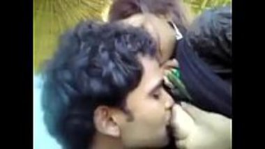 Kashmiri Muslim Girls indian sex videos at rajwap.me