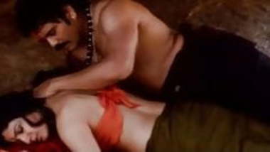 Ravina Xxx Com Hindi - Raveena Tondon Me And My Bhabhi Romance After 10 Yrs porn indian film