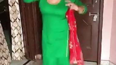 Punjabi Mum Xxx - Punjabi Mom