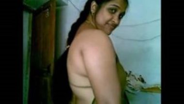Indian Aunty Without Dress Photo - A 10th Class Girl Without Dress Bathing Xxx indian sex videos at ...
