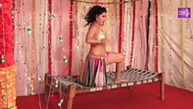 Full Sexy Nangi Scene Sex Karte Huye Bhojpuri - Jungle Mein Mangal indian sex videos at rajwap.me