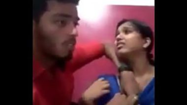 Saini Button Sex Movie - Jaipur College Guy Caught Sucking Boobs porn indian film
