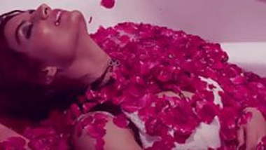 Anveshi Jain Hot Sex Video - Indian Bollywood Actress Anveshi Jain Sexy Bathing Hot Video porn ...