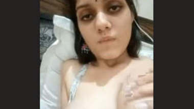 Sexy Bhabhi Showing Her Boobs 4 Clips Part 4