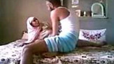 Real Indian home sex of Sikh men fucking his servant in absence of his wife