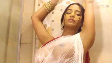 Indian Super Model Poonam Pandey - Self Love In The Shower