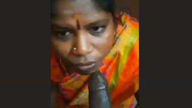 Tamil Bhabhi Blowjob Short Clip